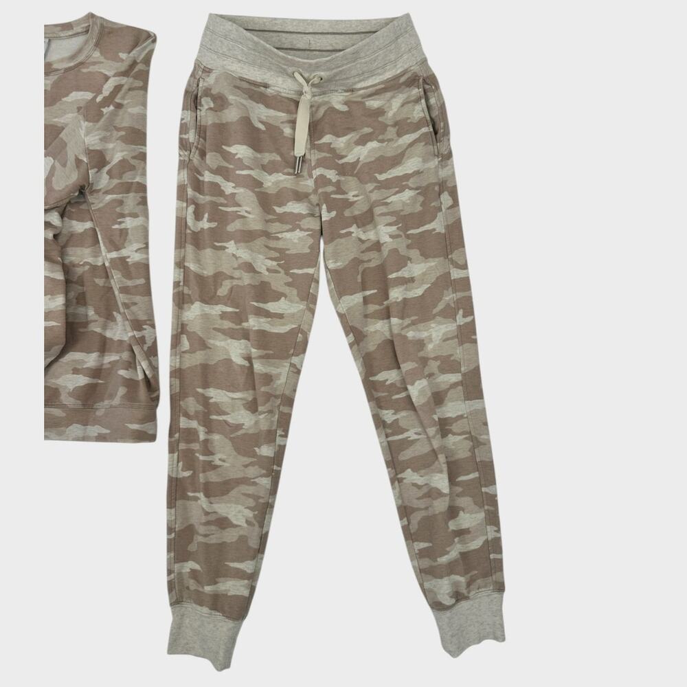 Athleta Balance Camo Printed Sweatshirt and Joggers Size Small - Picture 4 of 11